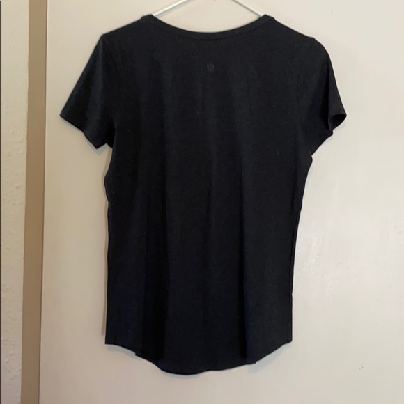 COPY - Lululemon Whistler Rare Canada Crew Tshirt 6 - Picture 3 of 4